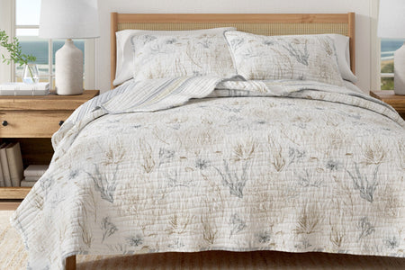 Coral Sea Maze Coastal Quilt Set - Newcomb Collection