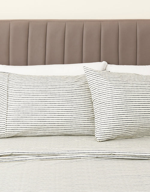 Load image into Gallery viewer, Striped Sheet Set - Evette Collection
