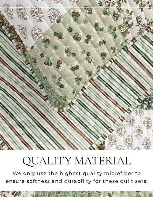 Load image into Gallery viewer, Floral Patchwork Quilt Set - Damia Collection
