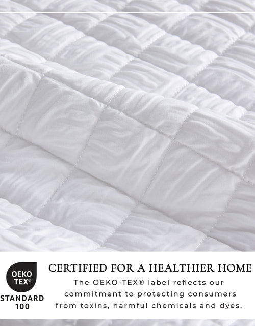 Load image into Gallery viewer, Diamond Embossed Quilt Set - Diamond Microsculpt Collection

