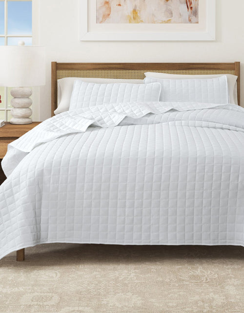Load image into Gallery viewer, Box-Stitched Seersucker Quilt Set - Seersucker Collection
