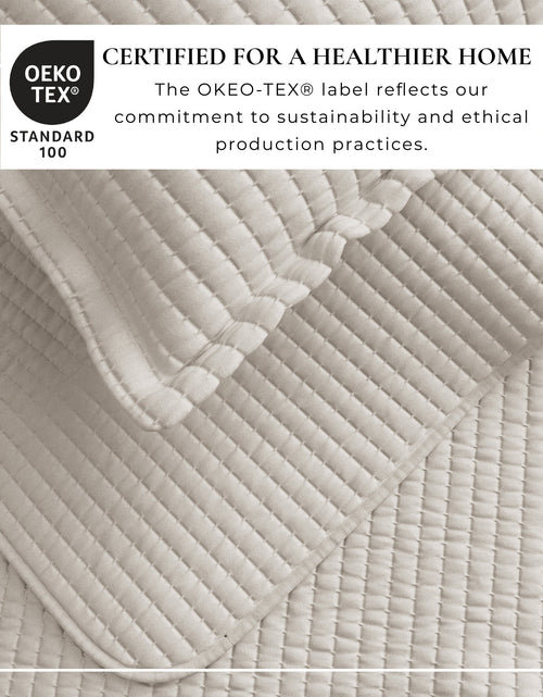 Load image into Gallery viewer, Solid Quilt - Alicia Collection
