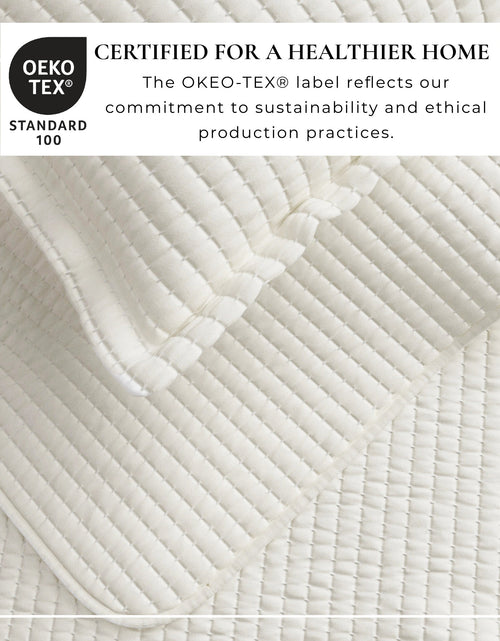 Load image into Gallery viewer, Solid Quilt - Alicia Collection
