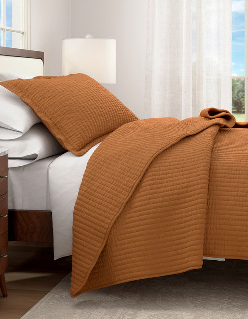 Load image into Gallery viewer, Solid Quilt - Alicia Collection
