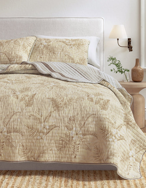 Load image into Gallery viewer, Floral Printed Cotton Quilt Set - Mendocino Collection
