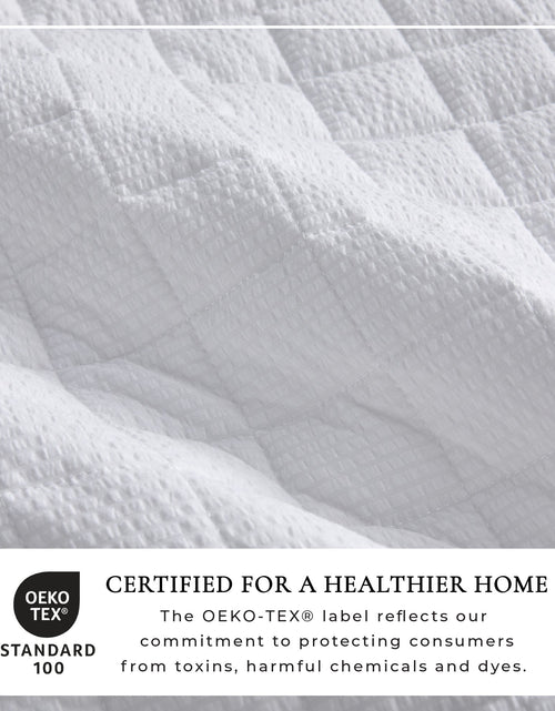 Load image into Gallery viewer, Box-Stitched Seersucker Quilt Set - Seersucker Collection
