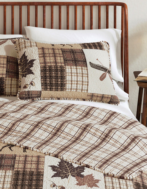 Load image into Gallery viewer, Redwood Lodge Quilt Set

