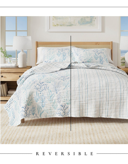 Load image into Gallery viewer, Blue Coral Quilt - Amelia Island

