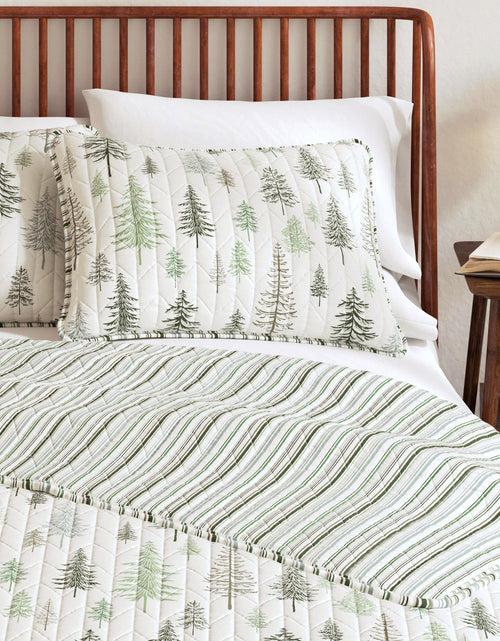 Load image into Gallery viewer, Lodge Quilt - Truckee Collection
